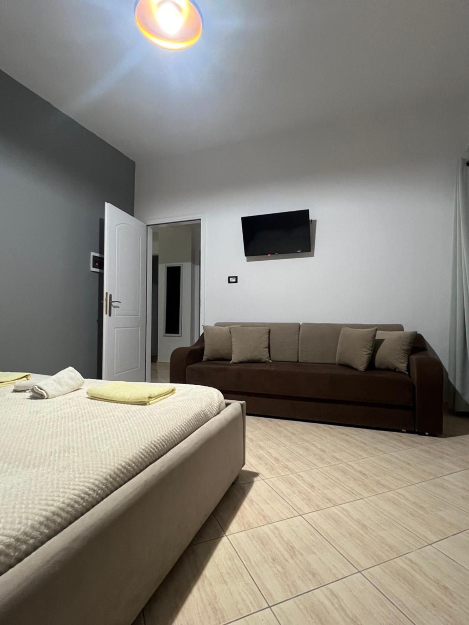 House Pollo Hotell Ksamil Exteriör bild